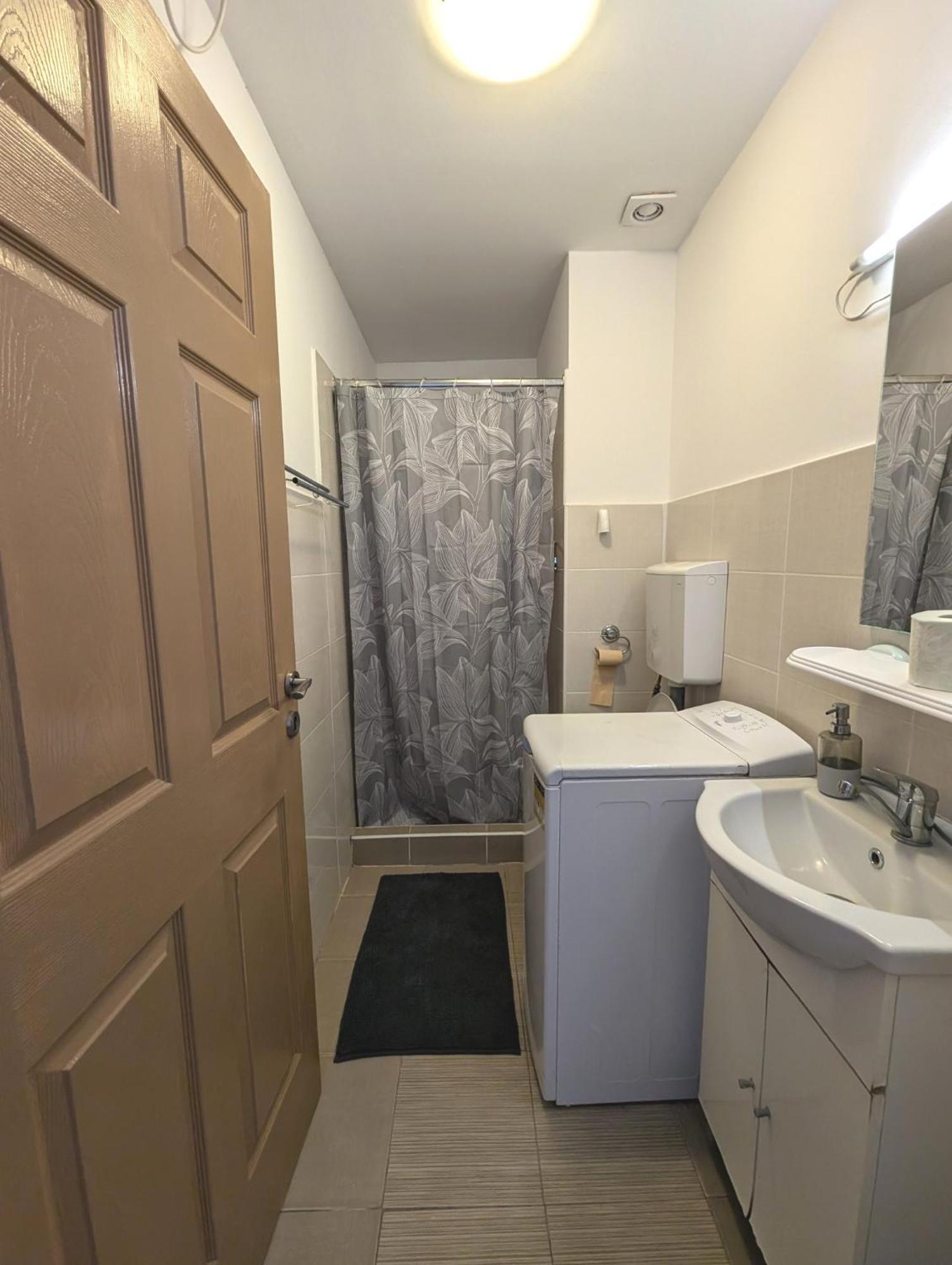 Sandor Central Studio Apartment Târgu-Mureş Εξωτερικό φωτογραφία